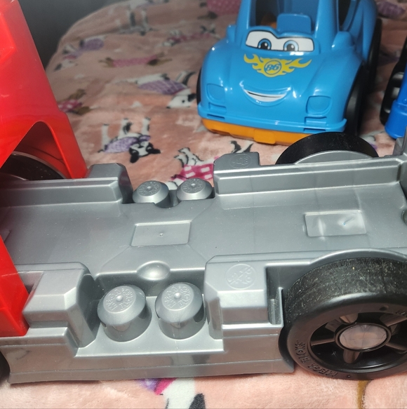 Mega Blok Colorful Toy Car Set for Kids 4 Vehicals! - Picture 5 of 16